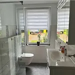 Apartment Ferien-monteurwohnung In Idylischer Lage