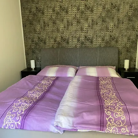 Ferien-monteurwohnung In Idylischer Lage Appartement Dummerstorf