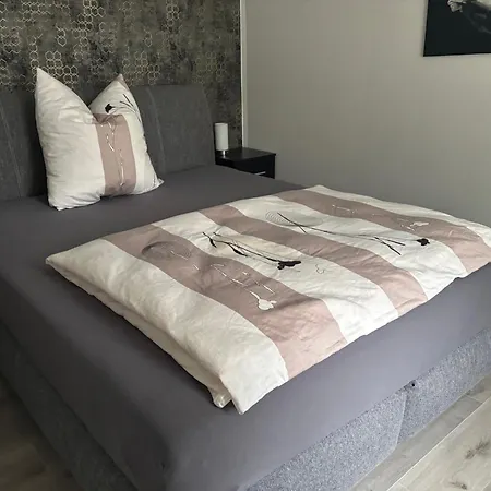 Apartment Ferien-monteurwohnung In Idylischer Lage